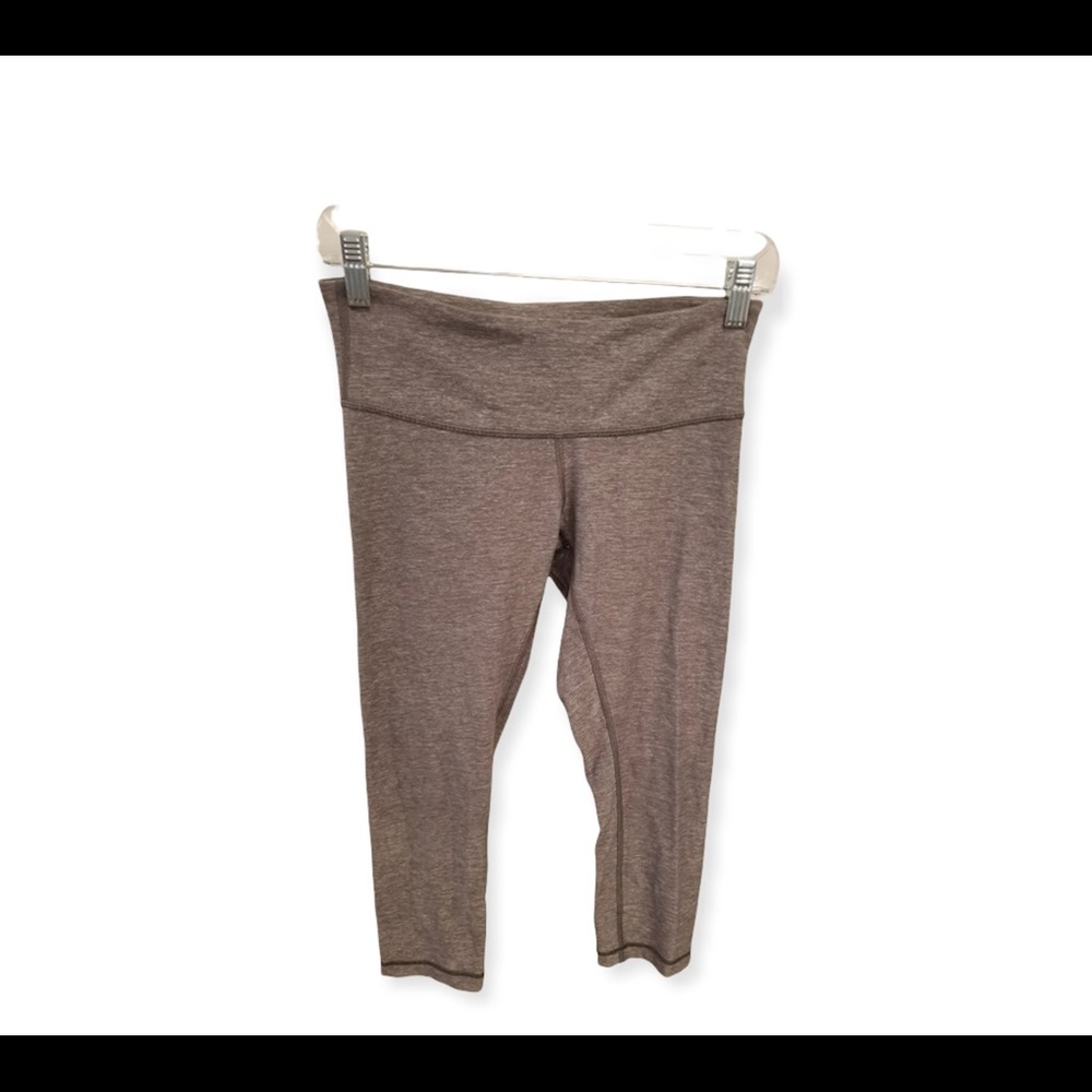 Lululemon SZ 6 gray leggings capri